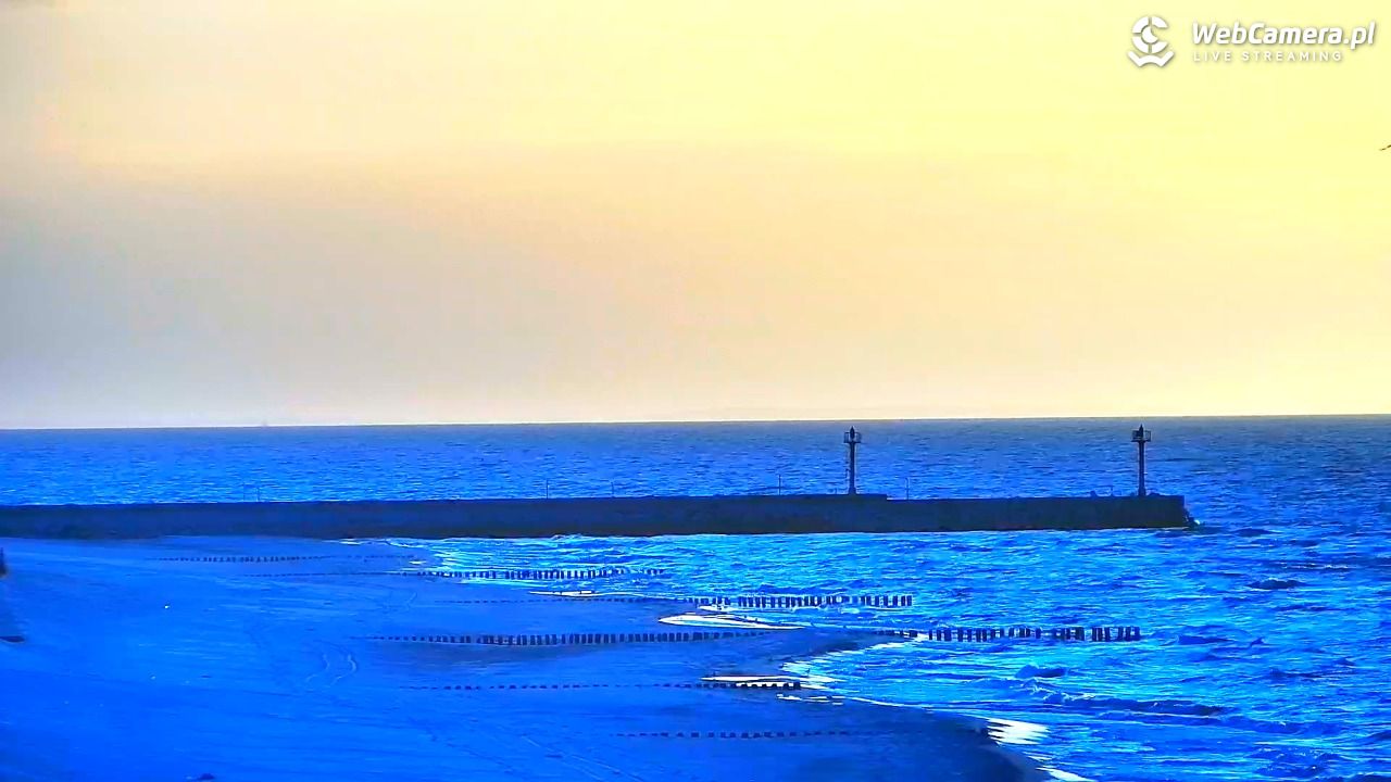 DZIWNÓW  - widok na plażę - 26 marzec 2026, 18:04
