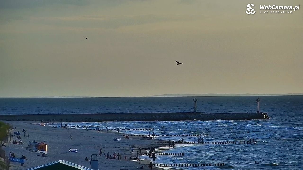 DZIWNÓW  - widok na plażę - 06 sierpień 2026, 20:03