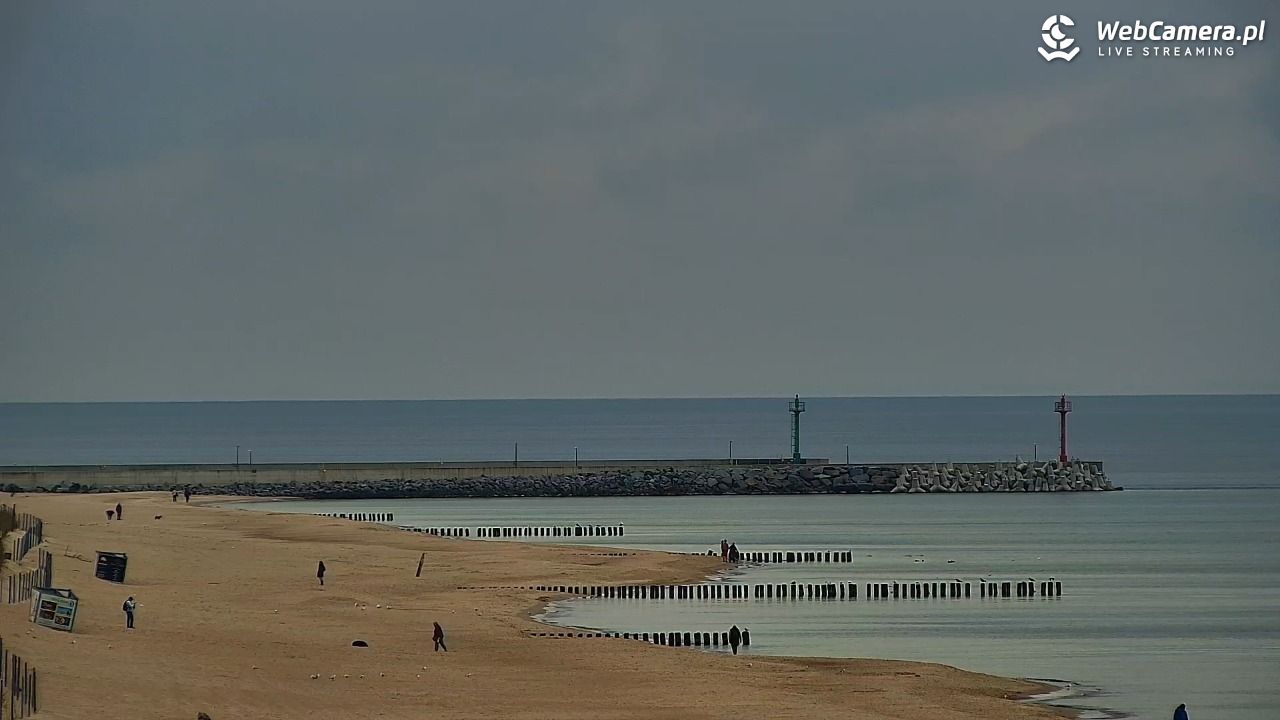 DZIWNÓW  - widok na plażę - 14 wresień 2025, 12:20