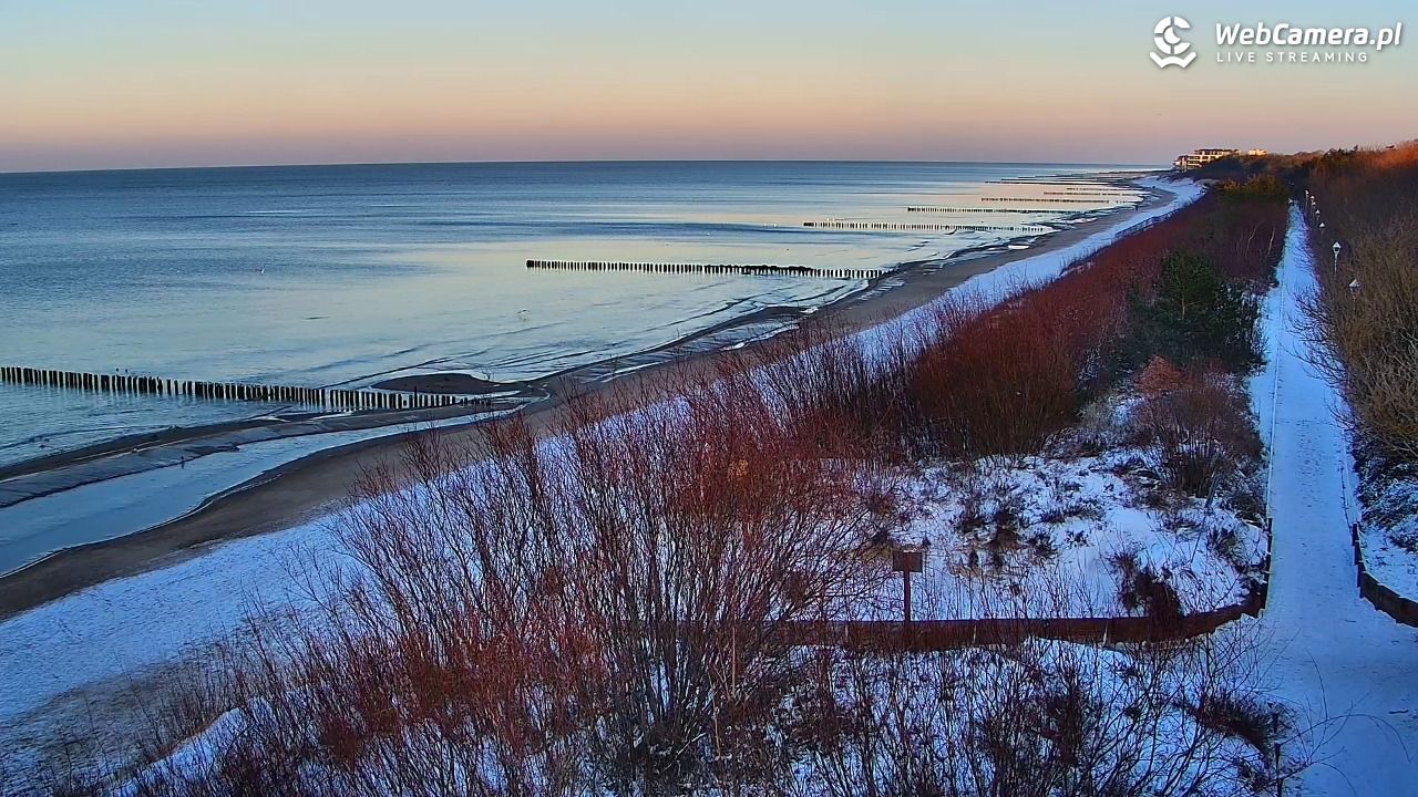 DZIWNÓW  - widok na plażę - 07 styczeń 2026, 15:05