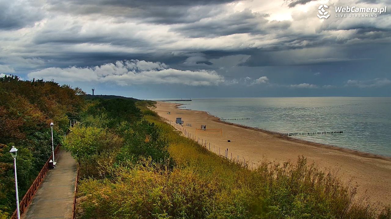 DZIWNÓW  - widok na plażę - 16 wresień 2026, 07:54