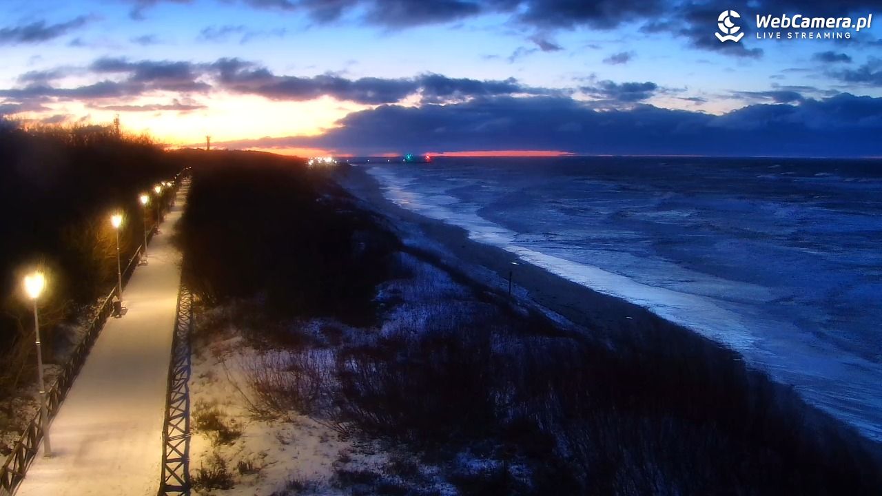 DZIWNÓW  - widok na plażę - 10 styczeń 2026, 16:43