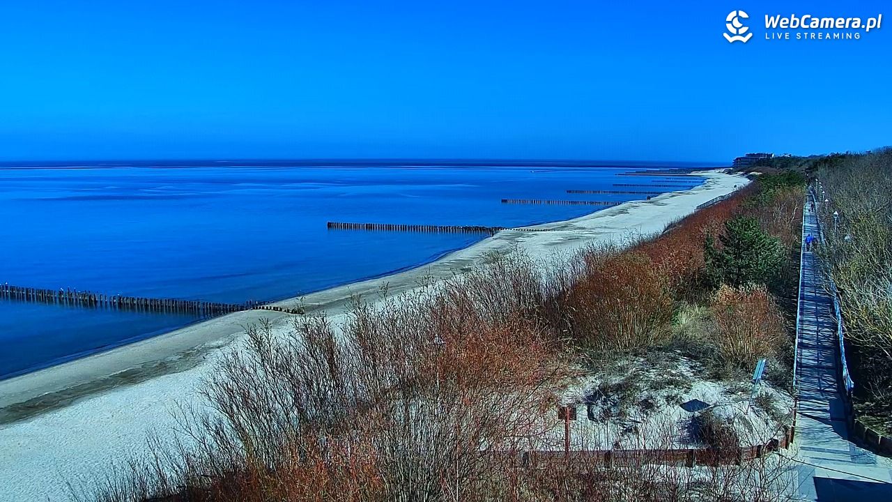 DZIWNÓW  - widok na plażę - 18 marzec 2026, 12:18