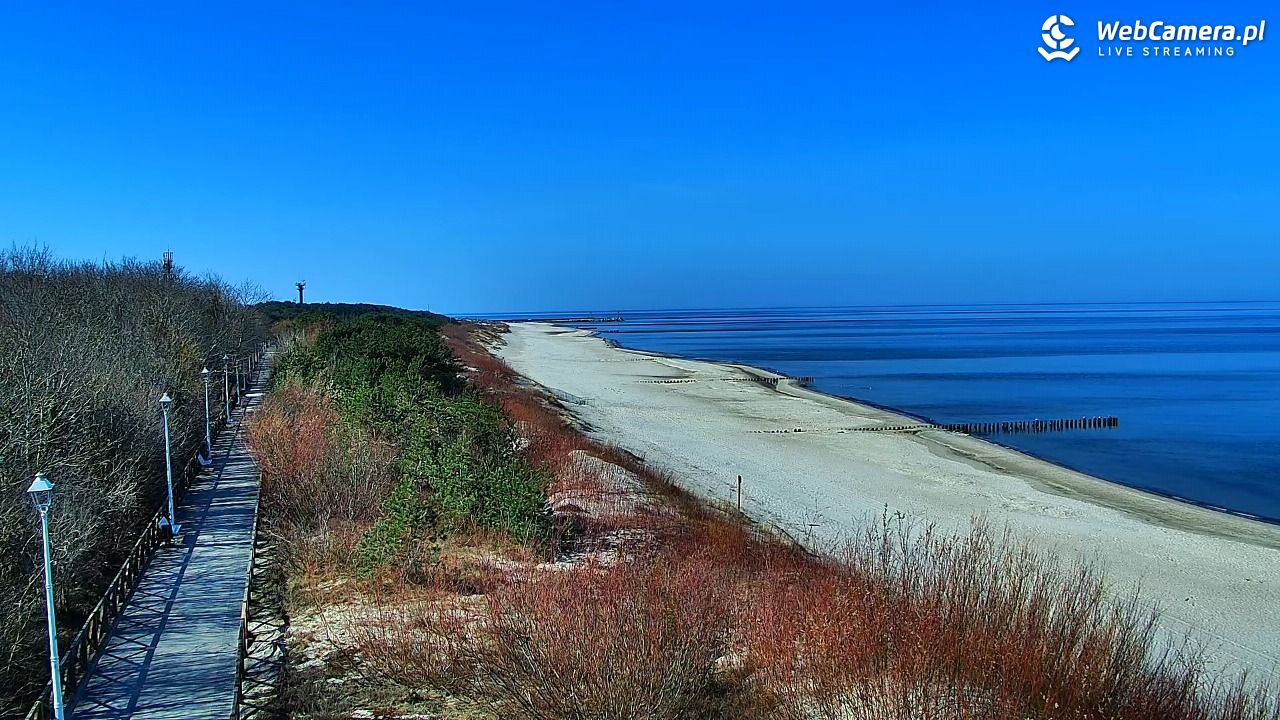 DZIWNÓW  - widok na plażę - 18 marzec 2026, 11:03
