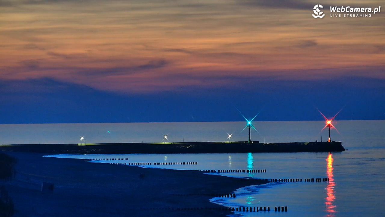 DZIWNÓW  - widok na plażę - 03 październik 2026, 17:16