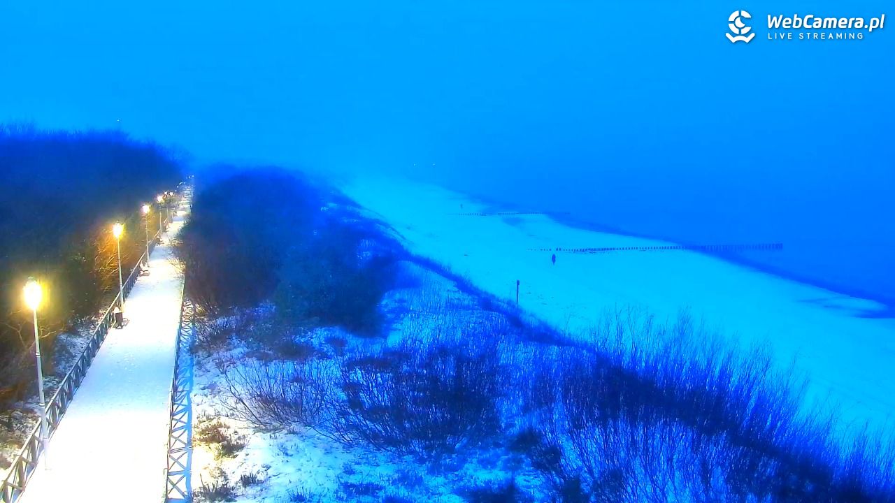 DZIWNÓW  - widok na plażę - 13 styczeń 2026, 16:33