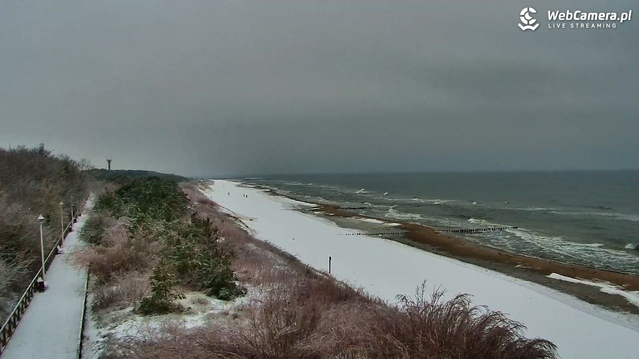 DZIWNÓW  - widok na plażę - 28 styczeń 2026, 09:41