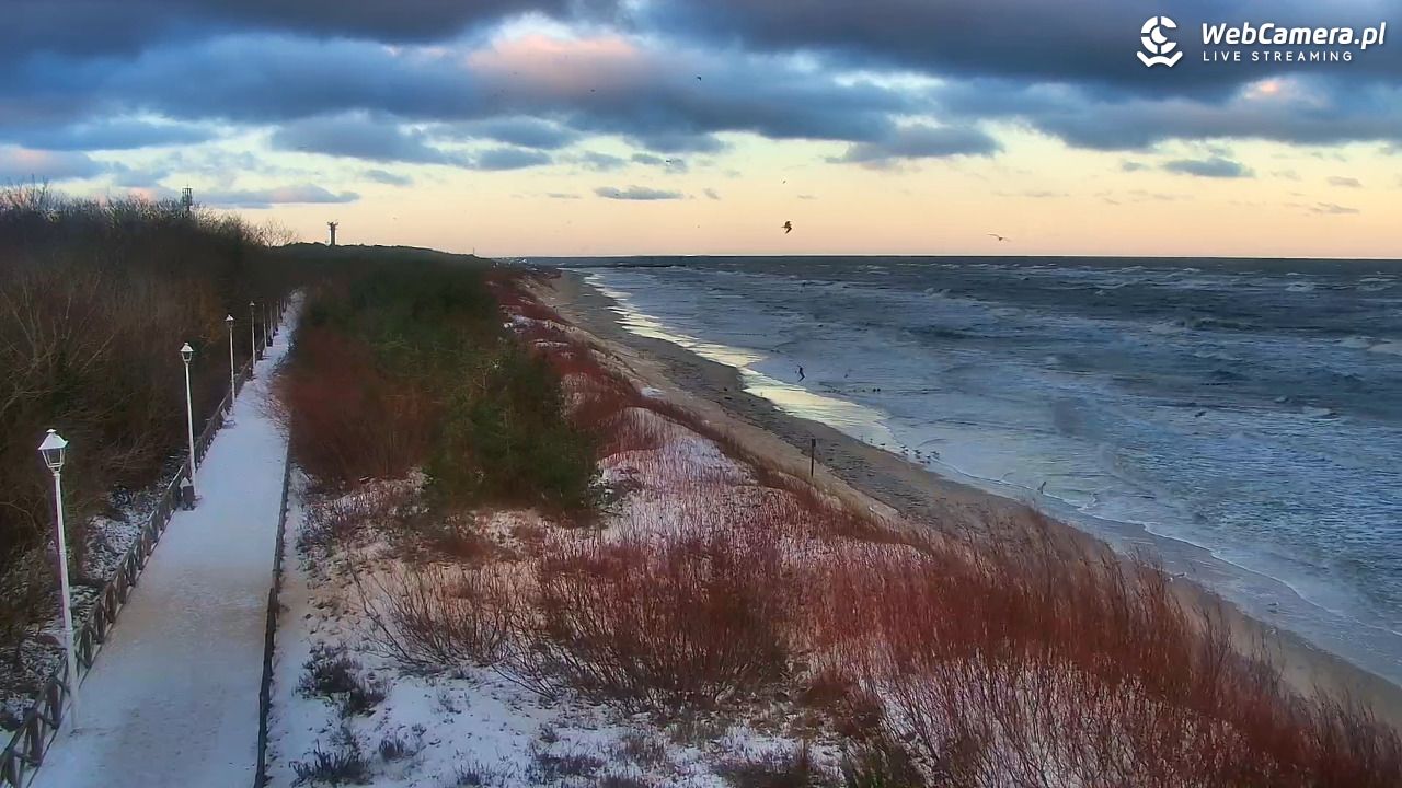 DZIWNÓW  - widok na plażę - 11 styczeń 2026, 08:41