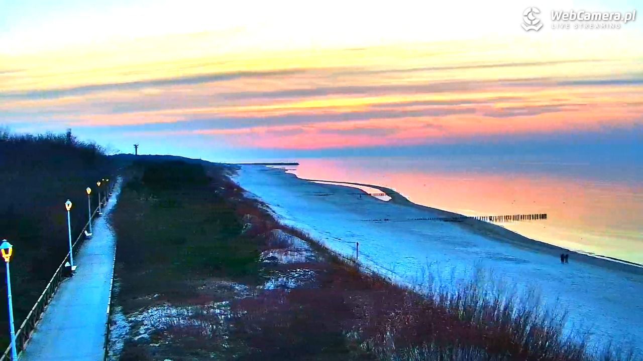 DZIWNÓW  - widok na plażę - 09 marzec 2026, 17:55