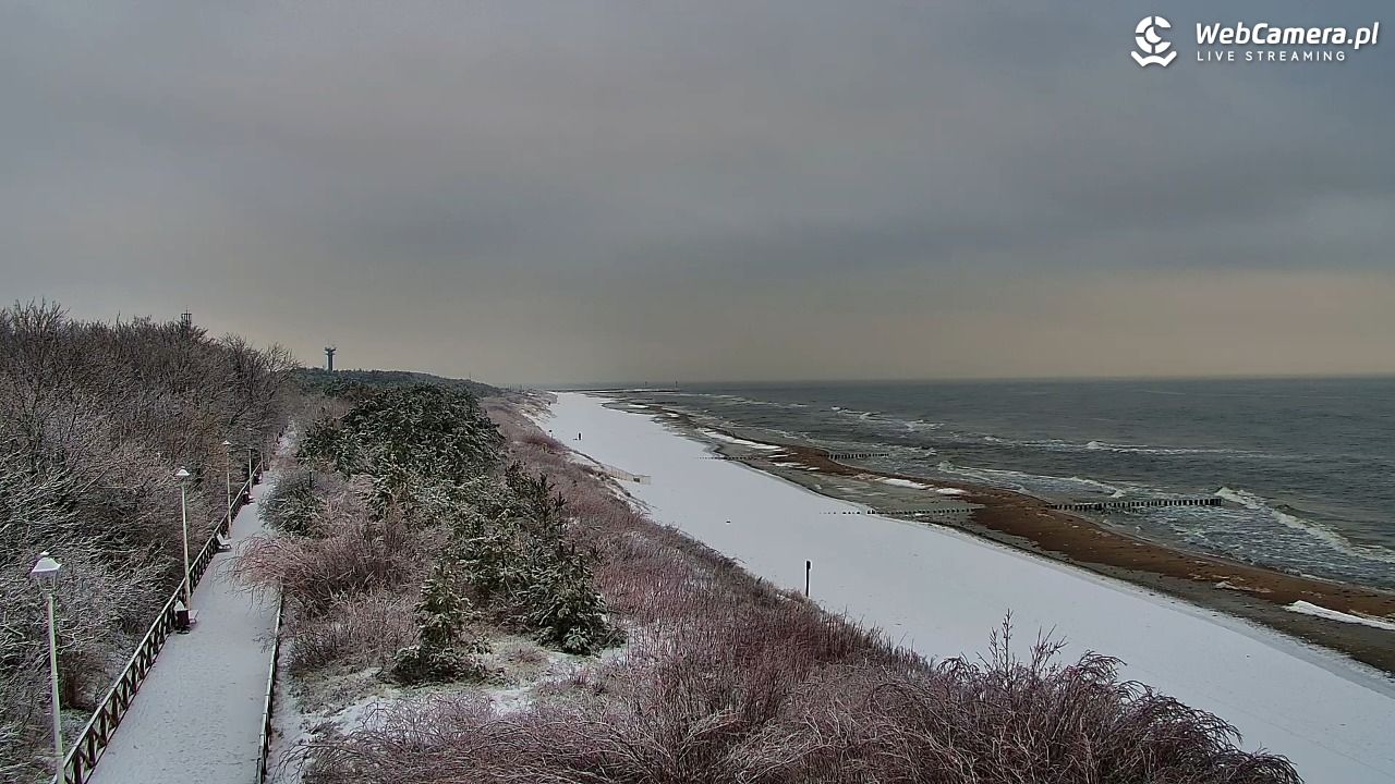 DZIWNÓW  - widok na plażę - 27 styczeń 2026, 15:05