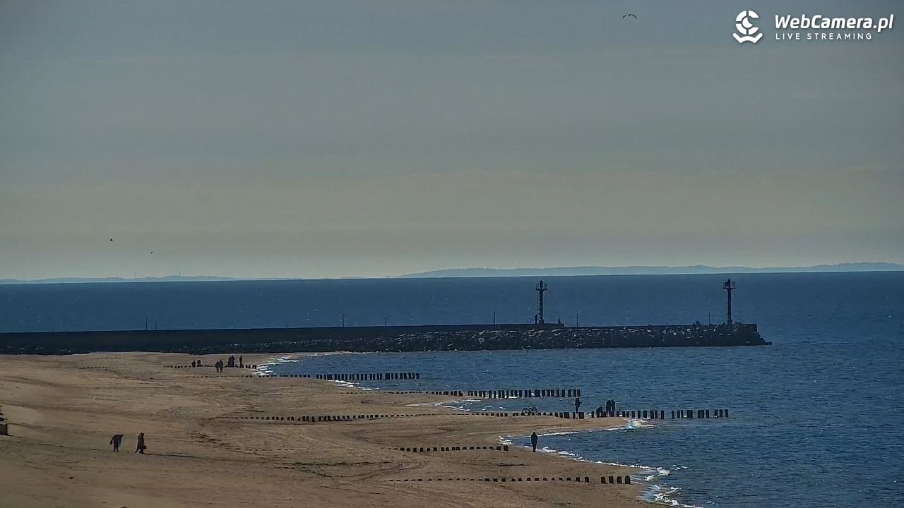 DZIWNÓW  - widok na plażę - 17 kwiecień 2026, 16:02