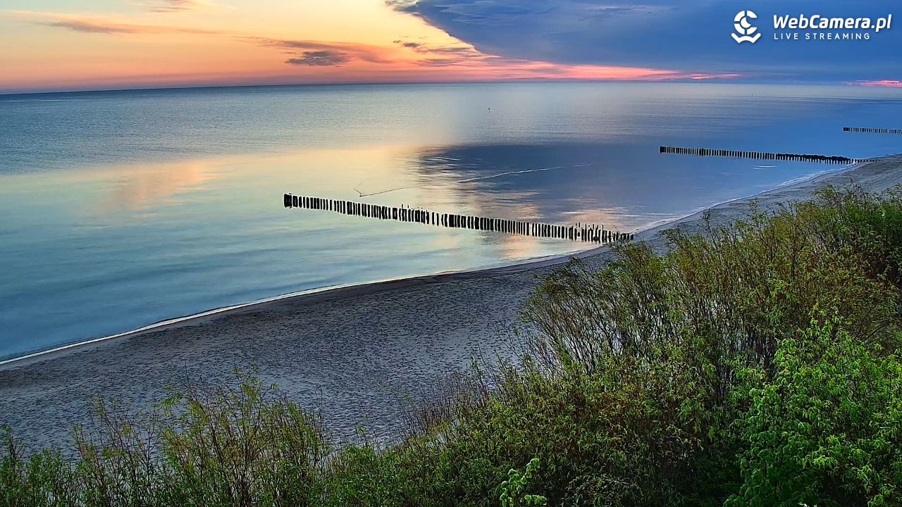 DZIWNÓW  - widok na plażę - 15 maj 2026, 05:12