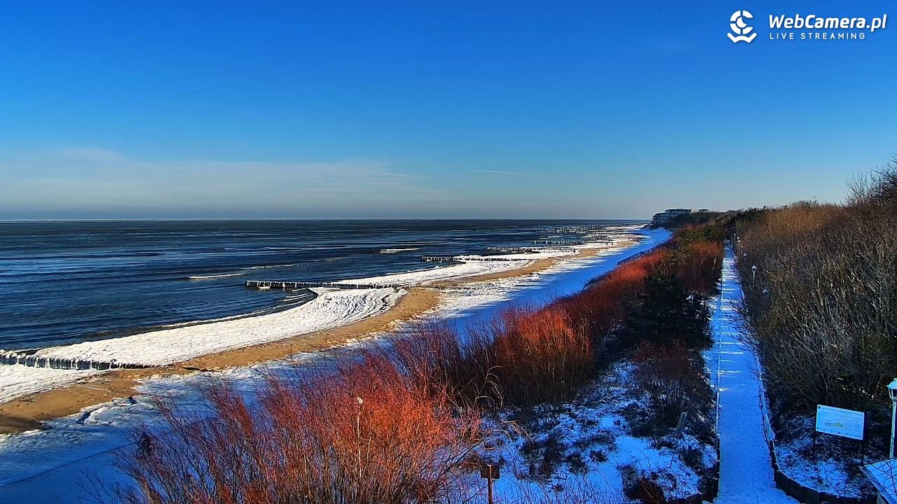 DZIWNÓW  - widok na plażę - 02 luty 2026, 10:47