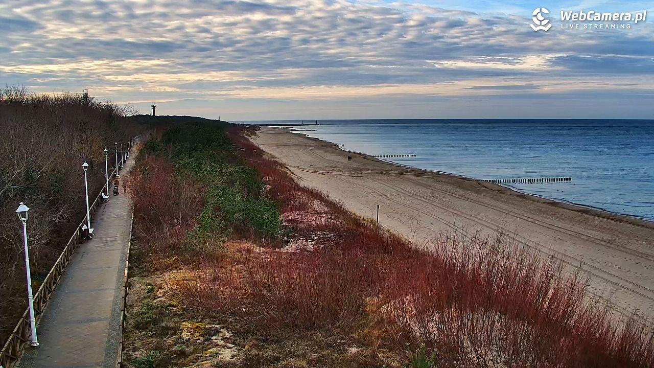 DZIWNÓW  - widok na plażę - 19 grudzień 2025, 13:00