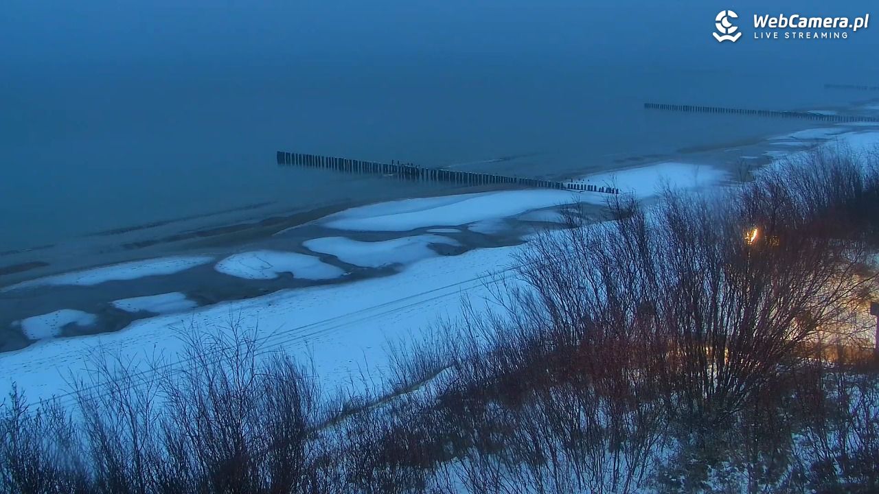 DZIWNÓW  - widok na plażę - 13 styczeń 2026, 16:26