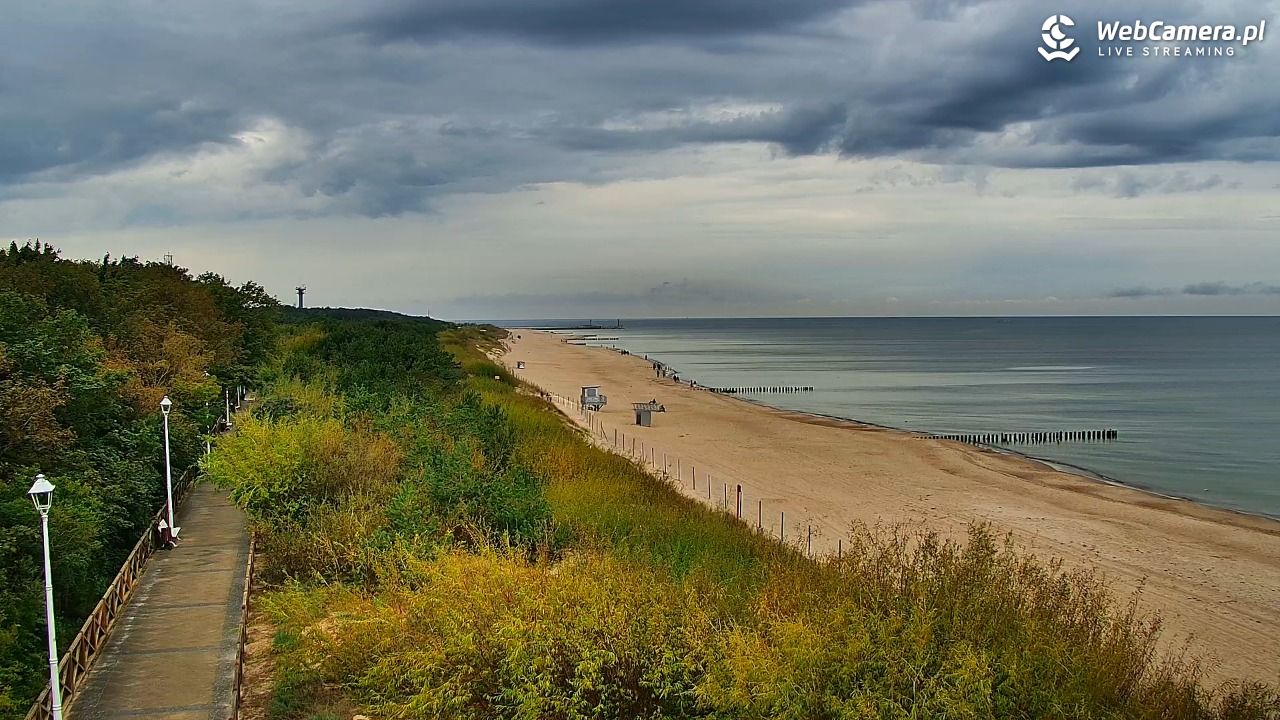 DZIWNÓW  - widok na plażę - 14 wresień 2025, 11:13