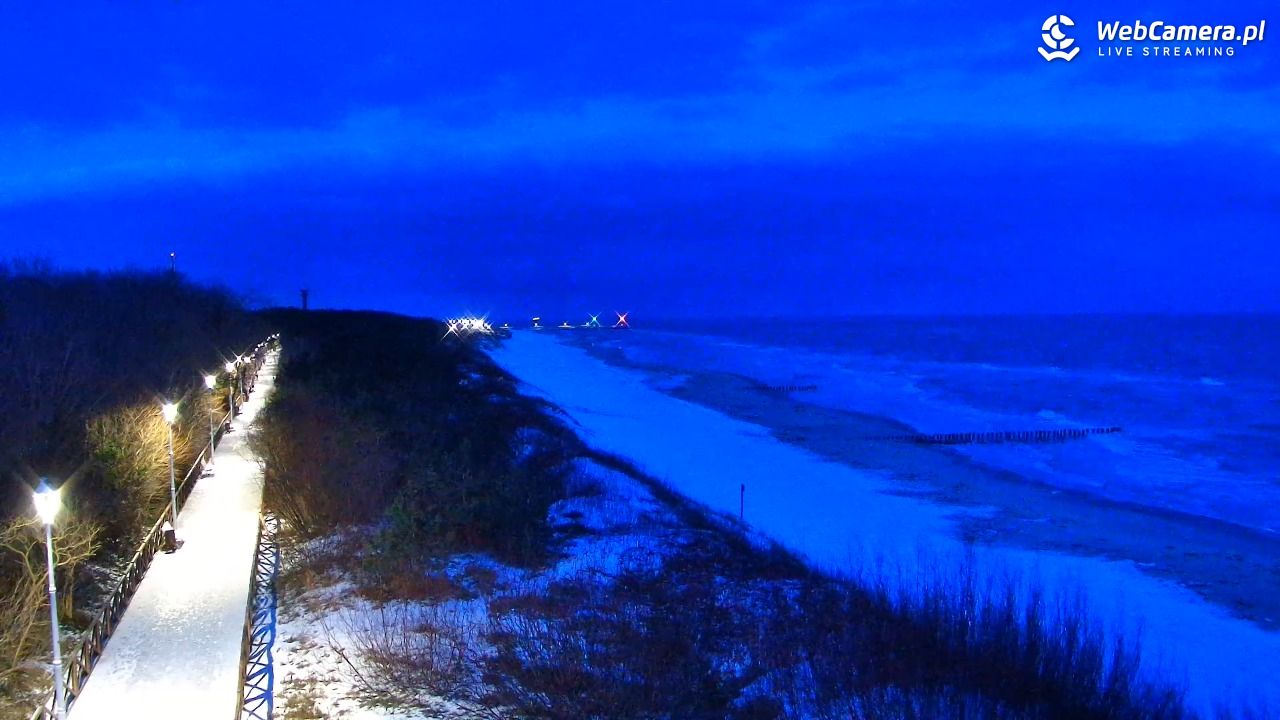 DZIWNÓW  - widok na plażę - 15 luty 2026, 06:44