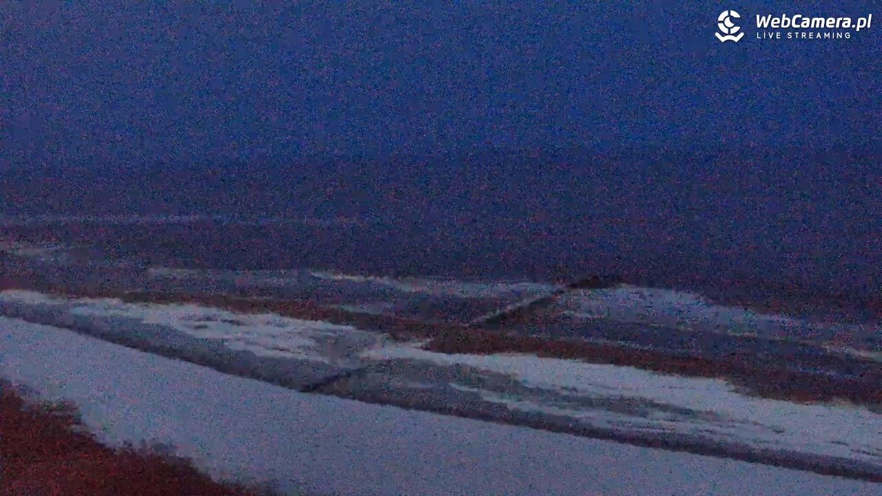 DZIWNÓW  - widok na plażę - 26 styczeń 2026, 17:10