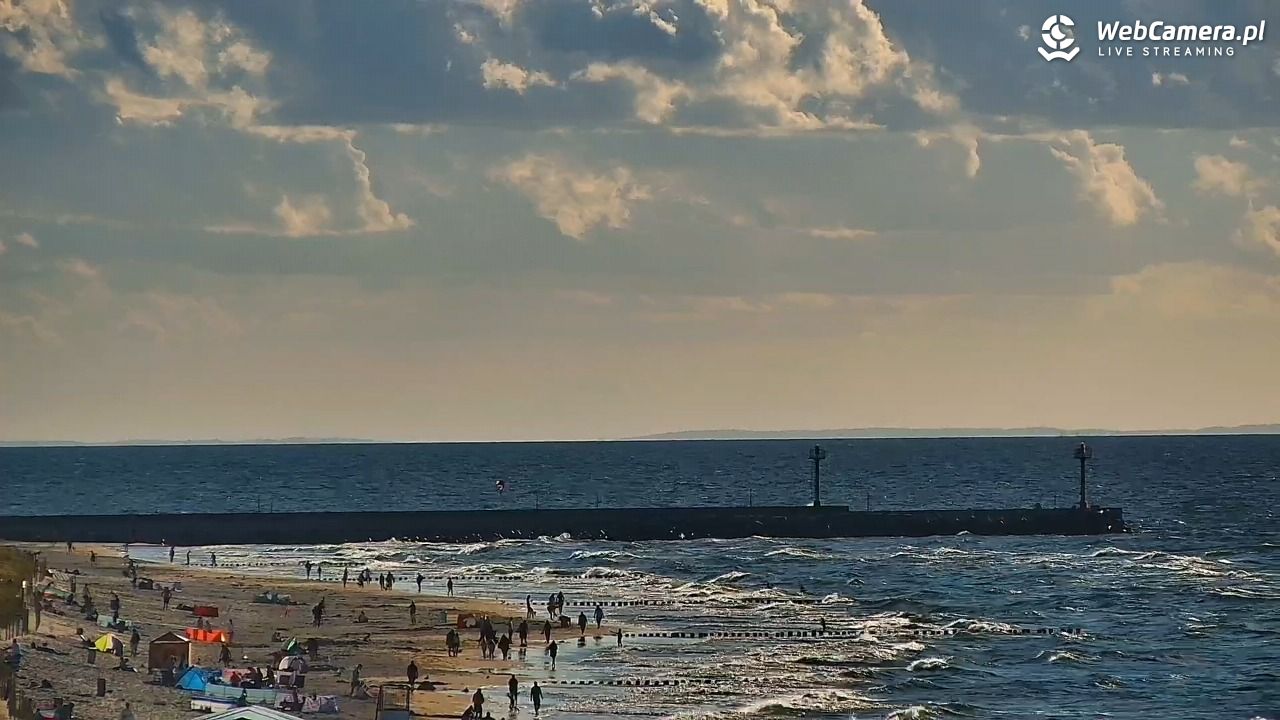 DZIWNÓW  - widok na plażę - 23 lipiec 2026, 18:55