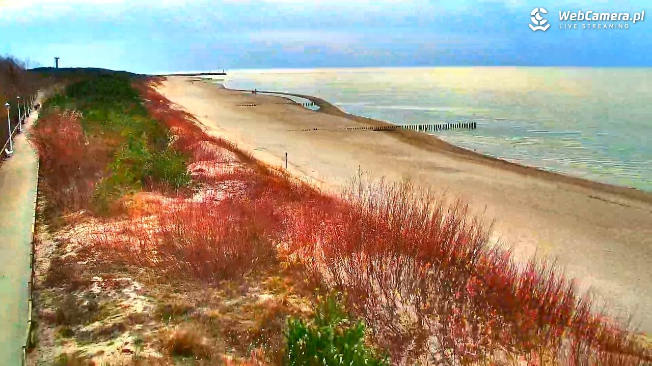 DZIWNÓW  - widok na plażę - 11 marzec 2026, 17:22