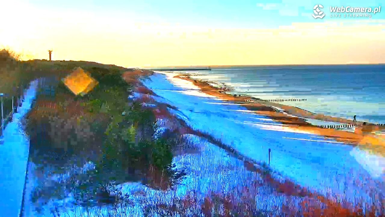 DZIWNÓW  - widok na plażę - 07 styczeń 2026, 13:56
