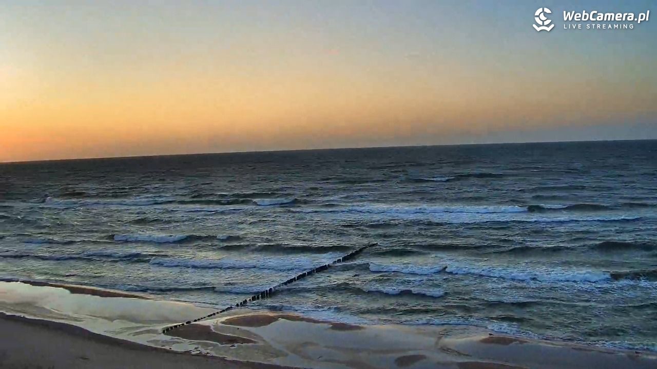 DZIWNÓW  - widok na plażę - 06 kwiecień 2026, 19:42
