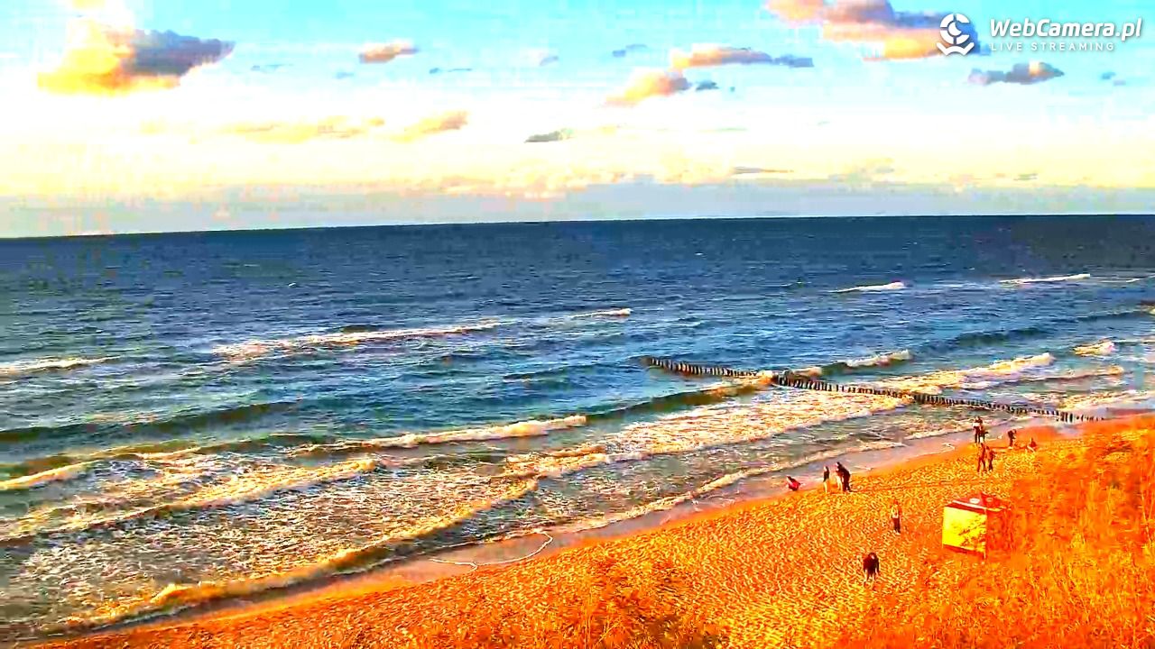 DZIWNÓW  - widok na plażę - 07 sierpień 2026, 20:09