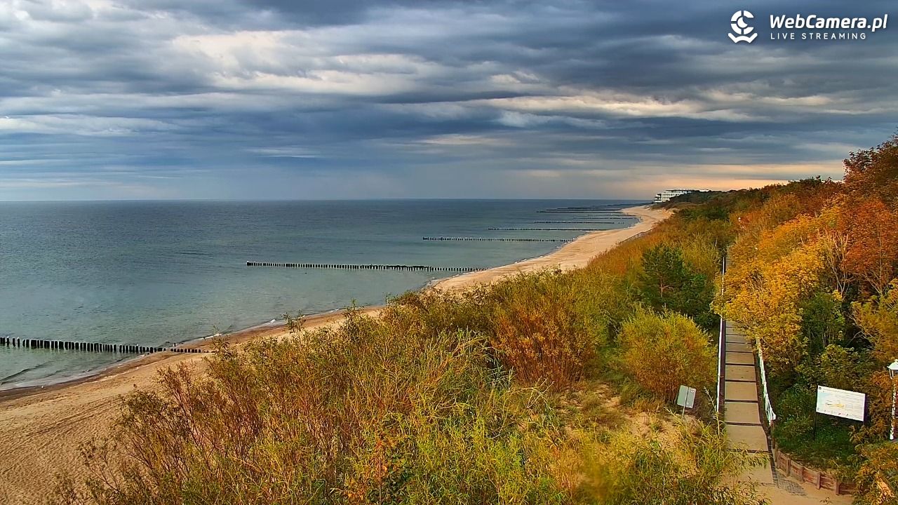 DZIWNÓW  - widok na plażę - 16 wresień 2026, 07:43
