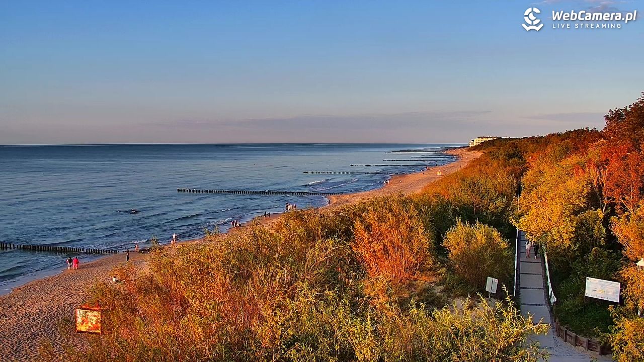 DZIWNÓW  - widok na plażę - 20 sierpień 2026, 19:31