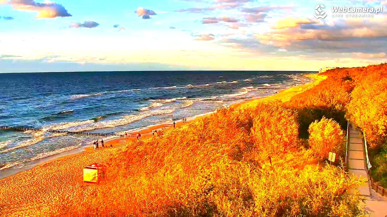 DZIWNÓW  - widok na plażę - 07 sierpień 2026, 20:08