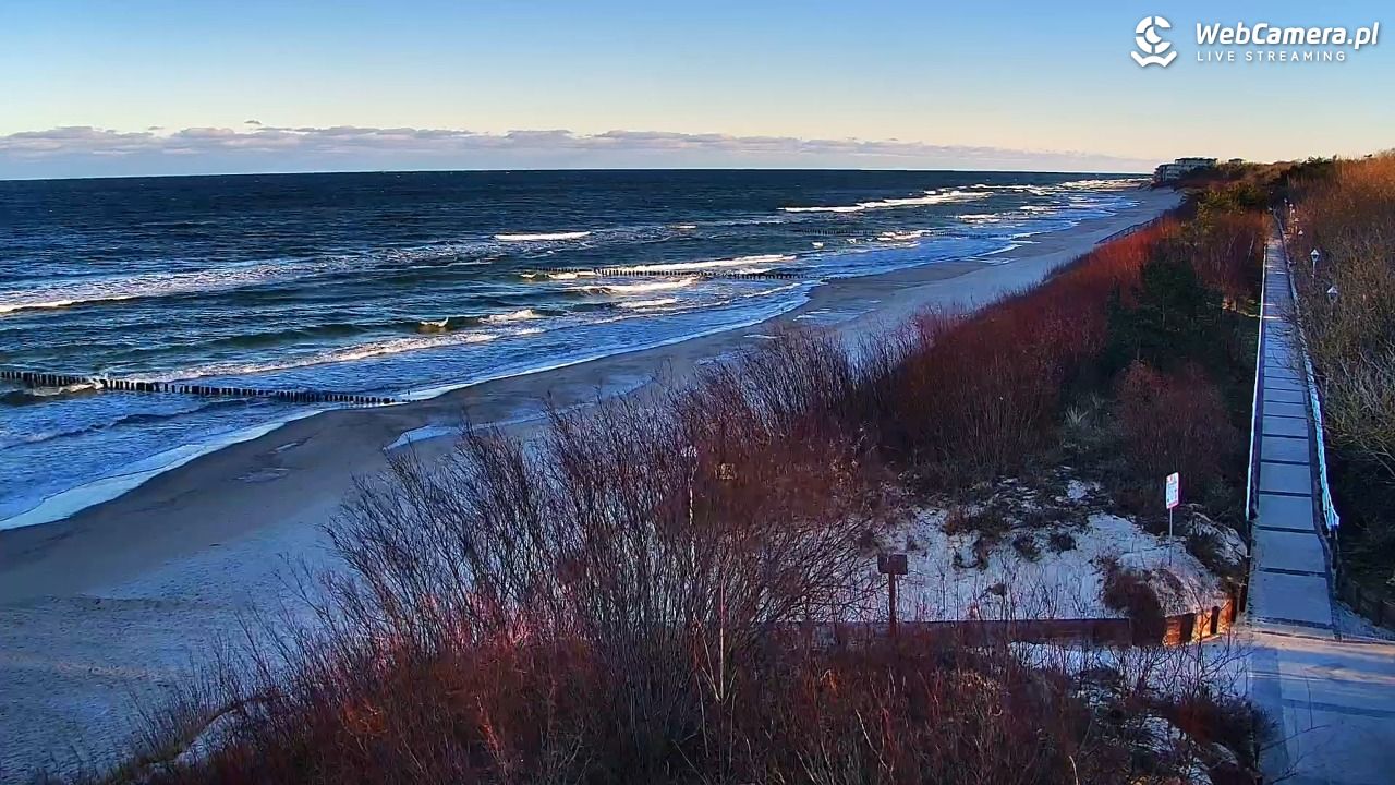 DZIWNÓW  - widok na plażę - 24 grudzień 2025, 10:35