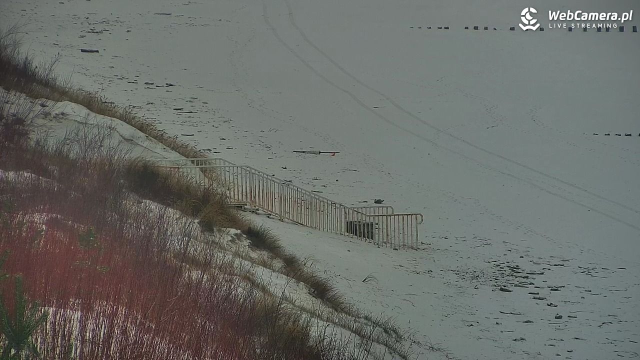 DZIWNÓW  - widok na plażę - 13 styczeń 2026, 12:50