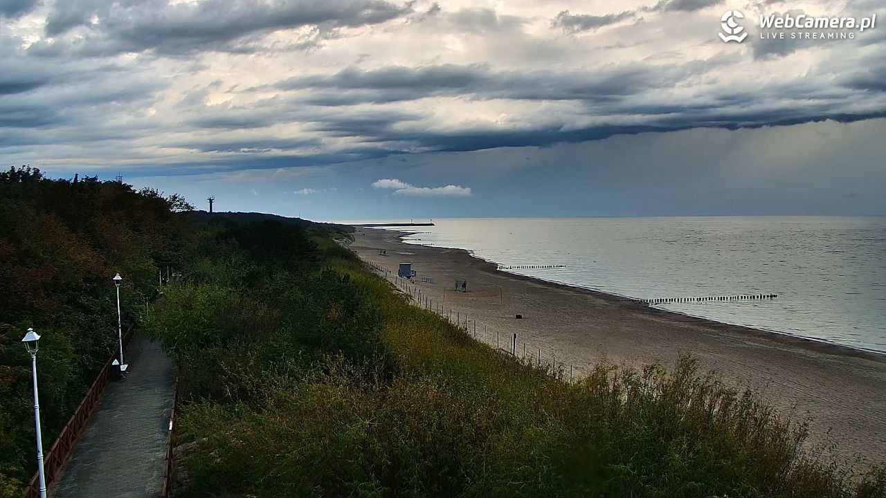 DZIWNÓW  - widok na plażę - 16 wresień 2026, 07:39