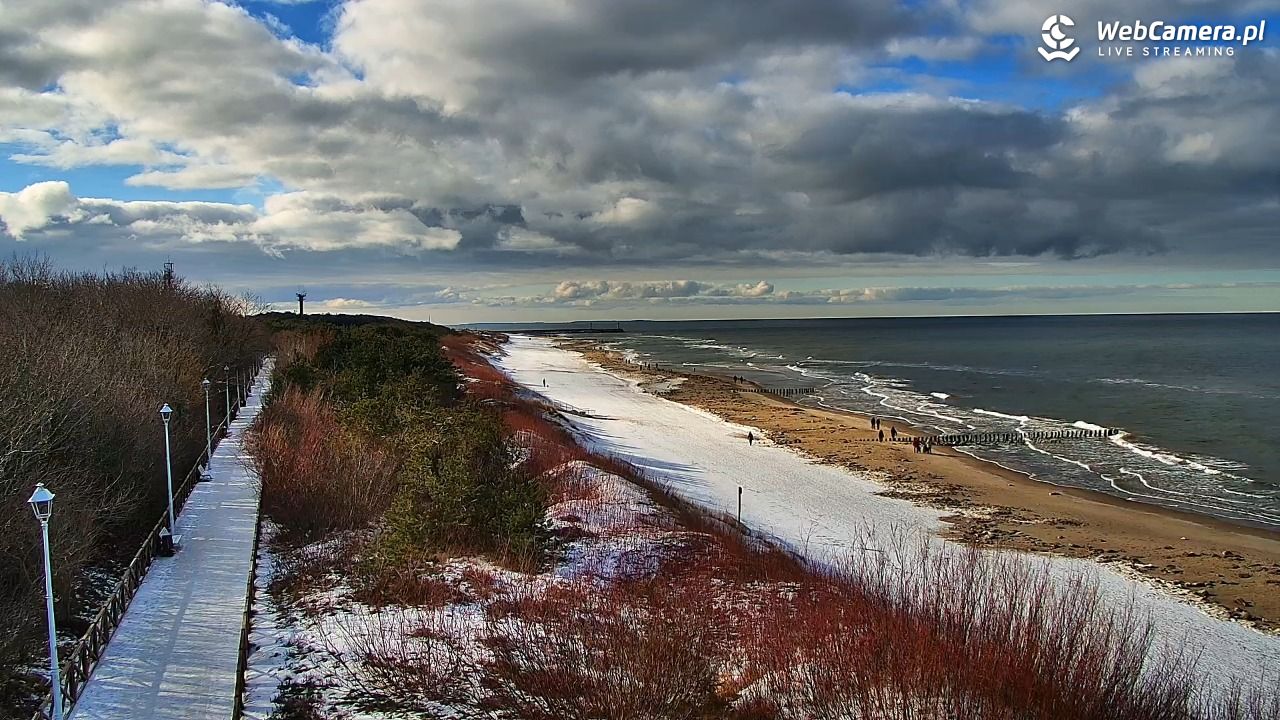 DZIWNÓW  - widok na plażę - 15 luty 2026, 13:16