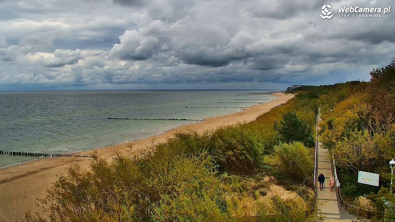 DZIWNÓW  - widok na plażę - 14 wresień 2025, 16:34