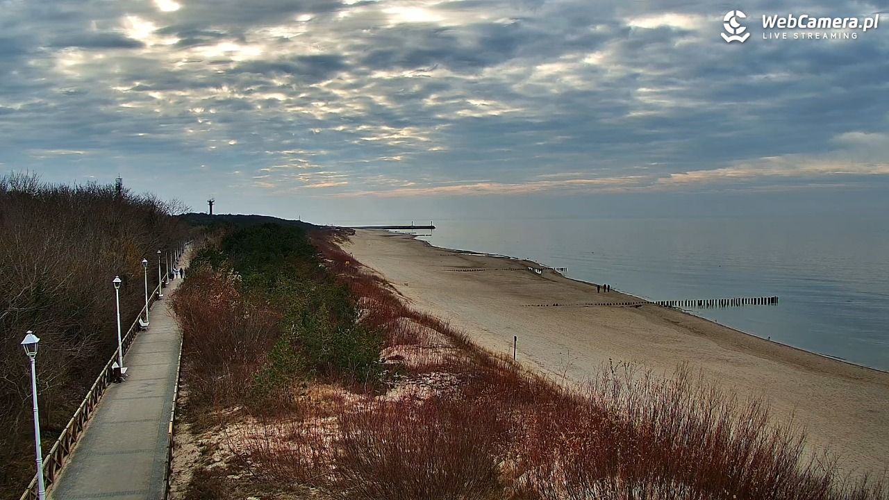 DZIWNÓW  - widok na plażę - 19 marzec 2026, 16:05