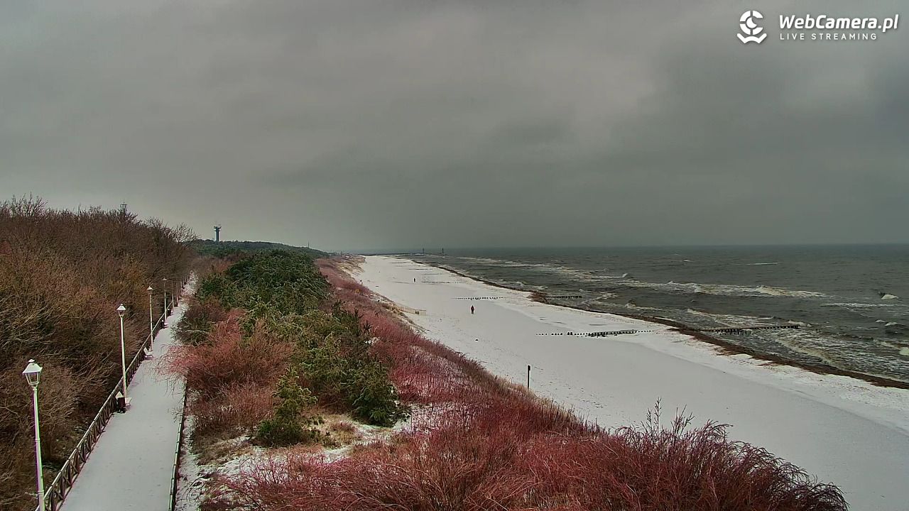 DZIWNÓW  - widok na plażę - 26 styczeń 2026, 14:10