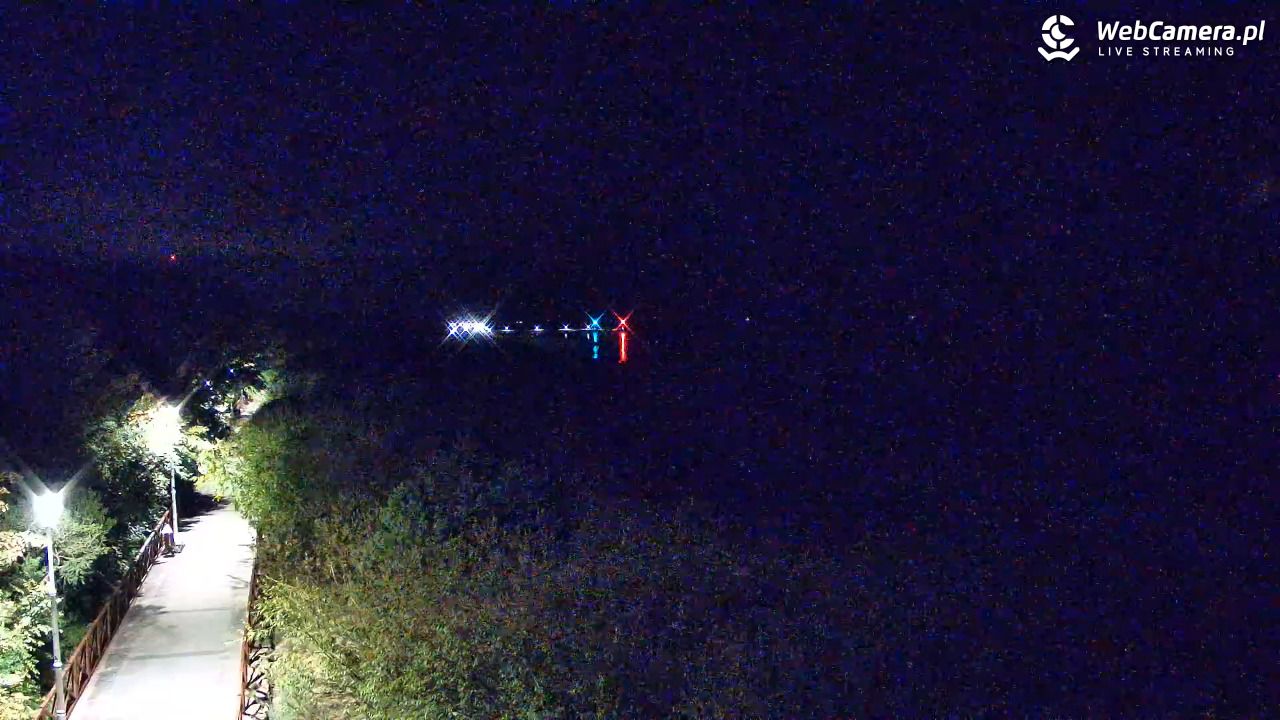 DZIWNÓW  - widok na plażę - 15 wresień 2026, 21:33