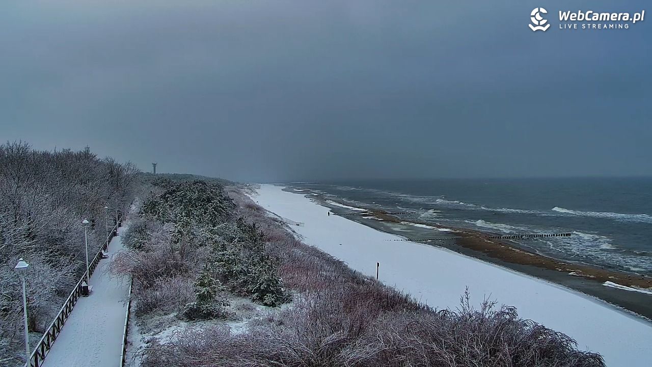 DZIWNÓW  - widok na plażę - 27 styczeń 2026, 11:58