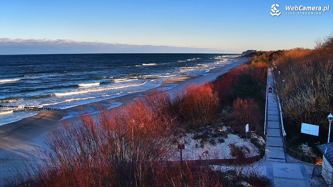 DZIWNÓW  - widok na plażę - 24 grudzień 2025, 12:21