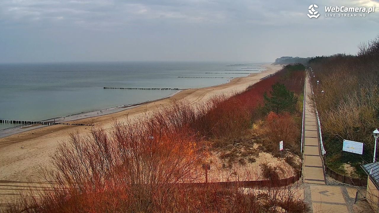 DZIWNÓW  - widok na plażę - 18 grudzień 2025, 08:09
