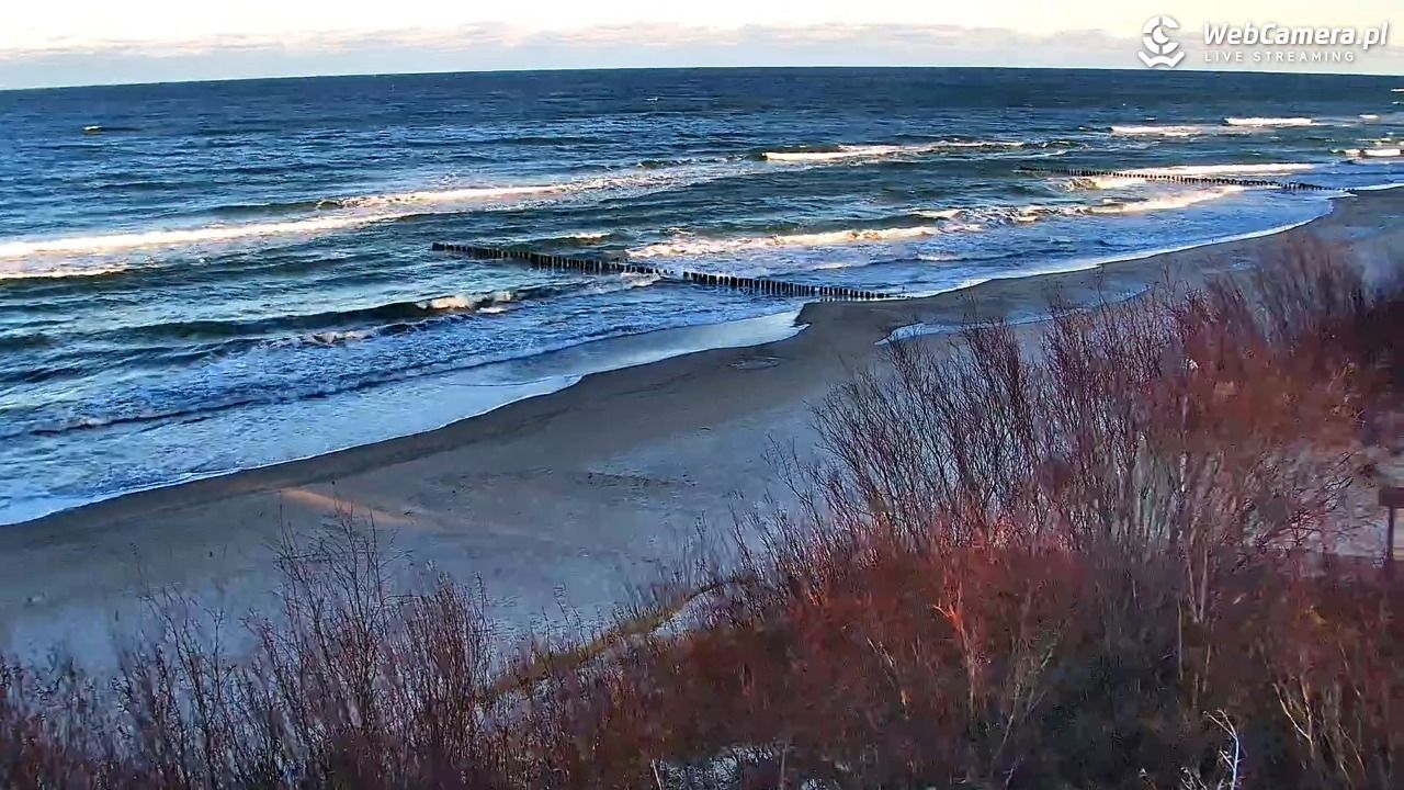 DZIWNÓW  - widok na plażę - 24 grudzień 2025, 10:33