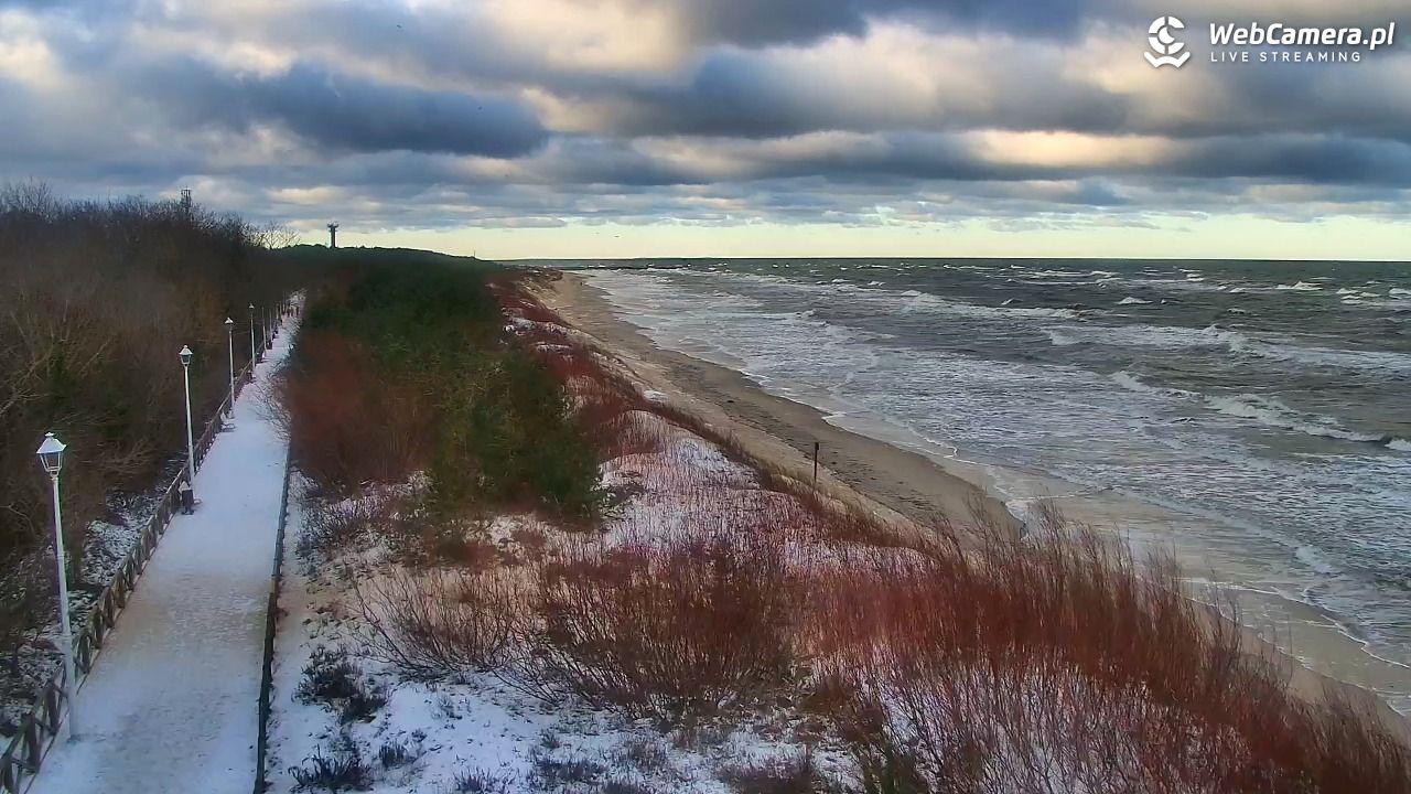 DZIWNÓW  - widok na plażę - 11 styczeń 2026, 10:24