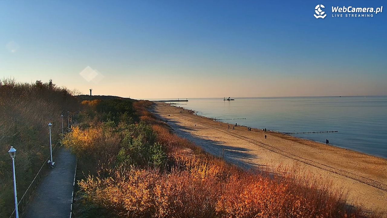 DZIWNÓW  - widok na plażę - 08 listopad 2025, 13:31