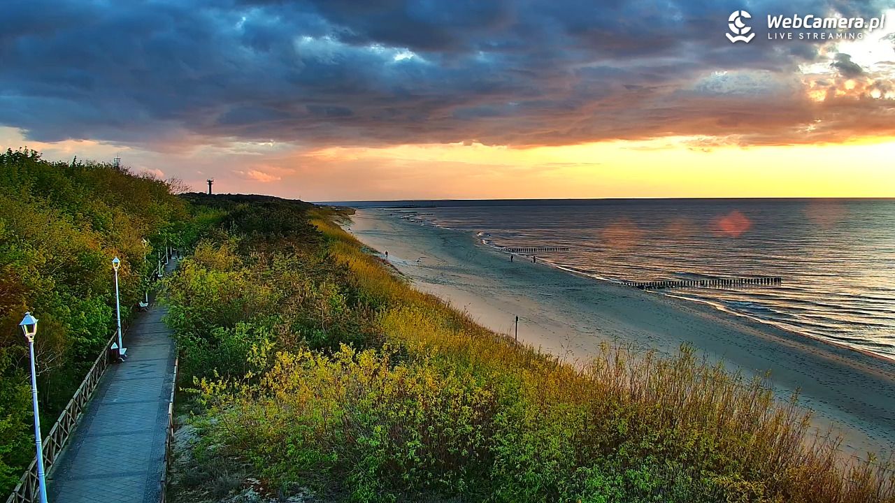 DZIWNÓW  - widok na plażę - 13 maj 2026, 20:44