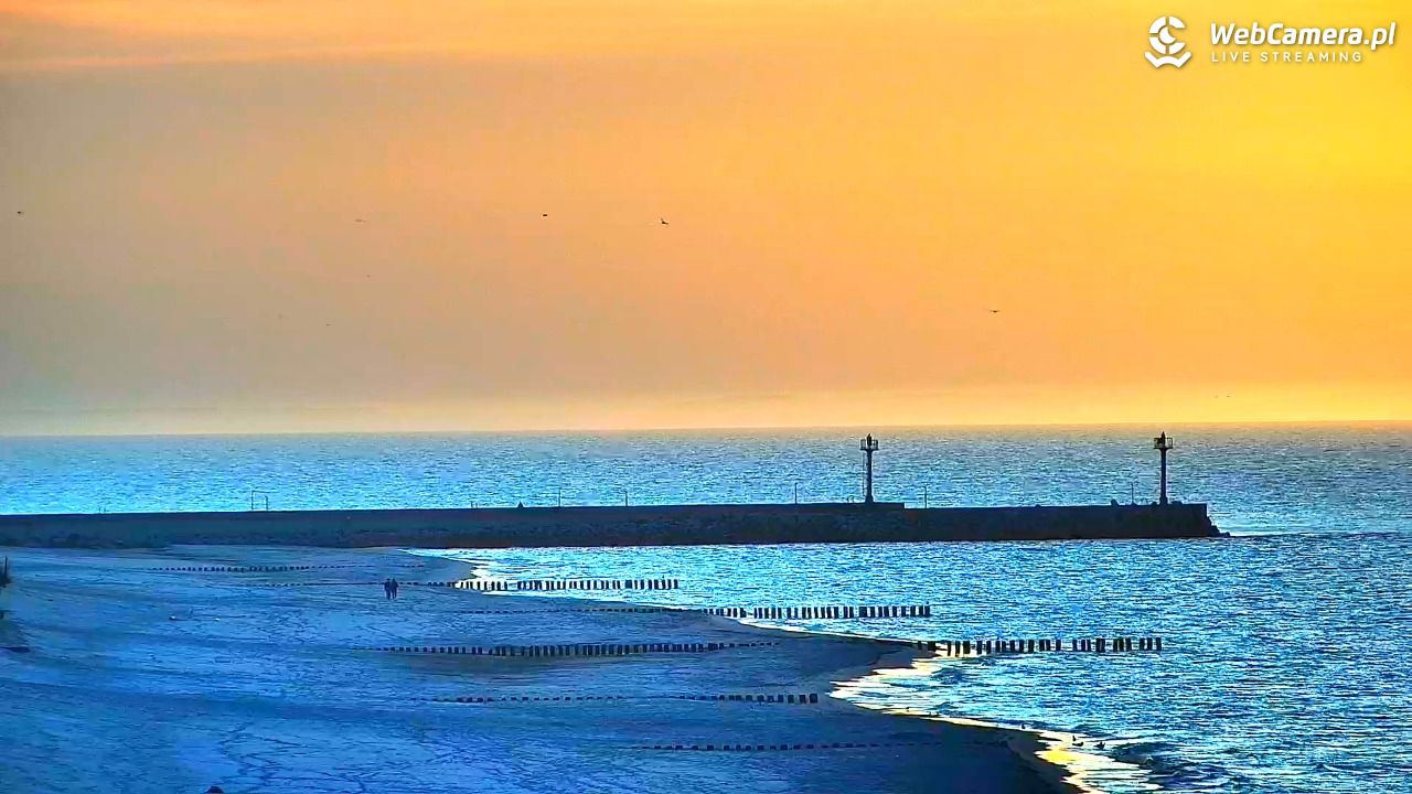 DZIWNÓW  - widok na plażę - 17 marzec 2026, 17:53