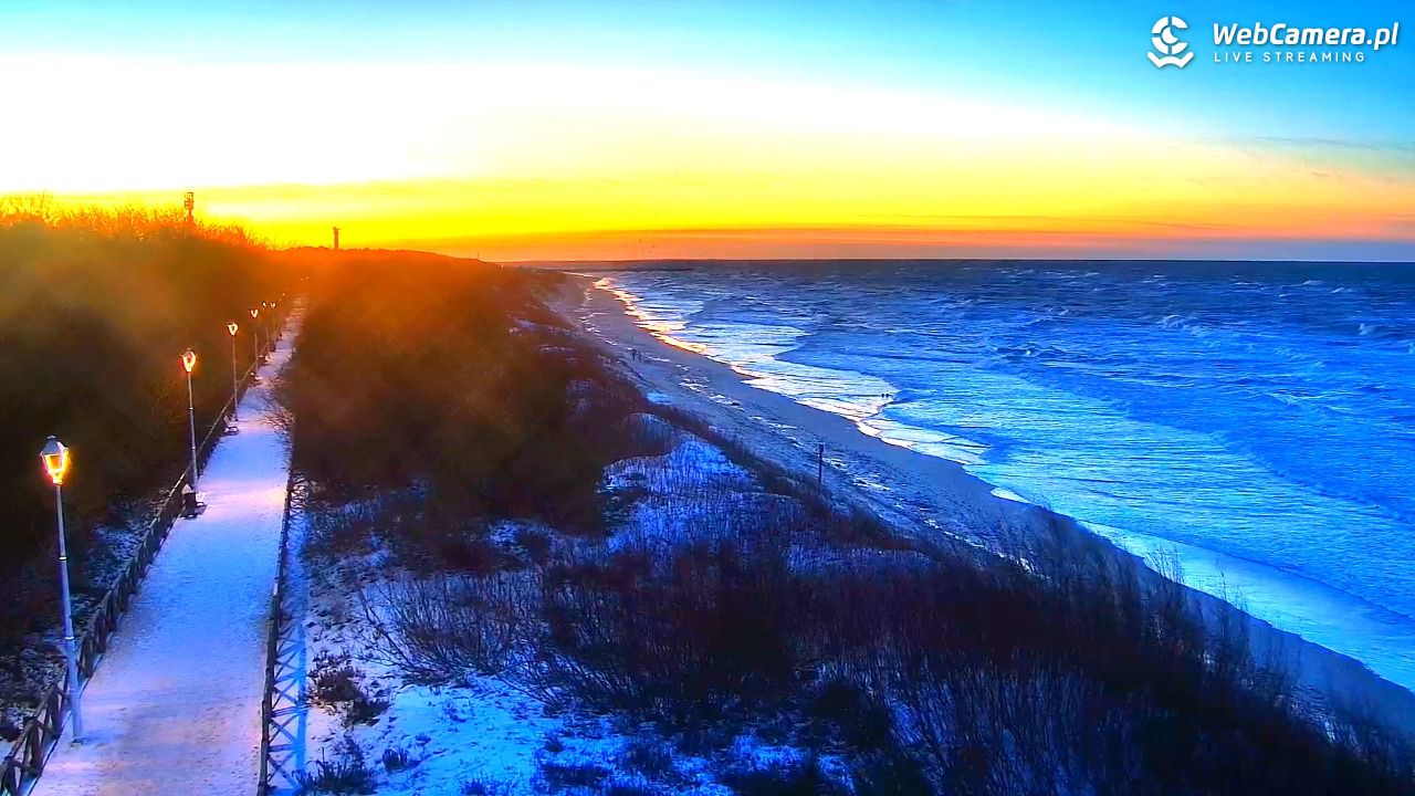DZIWNÓW  - widok na plażę - 11 styczeń 2026, 16:27