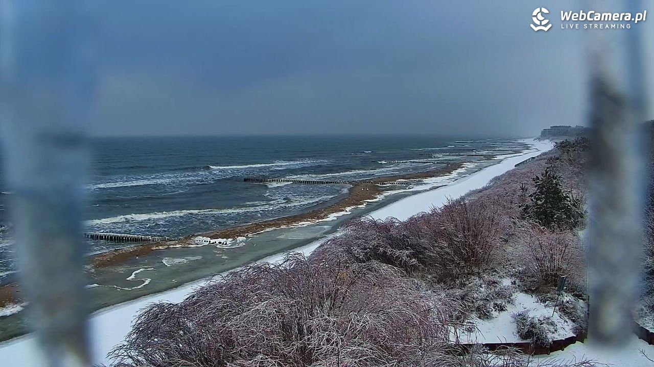 DZIWNÓW  - widok na plażę - 27 styczeń 2026, 11:57