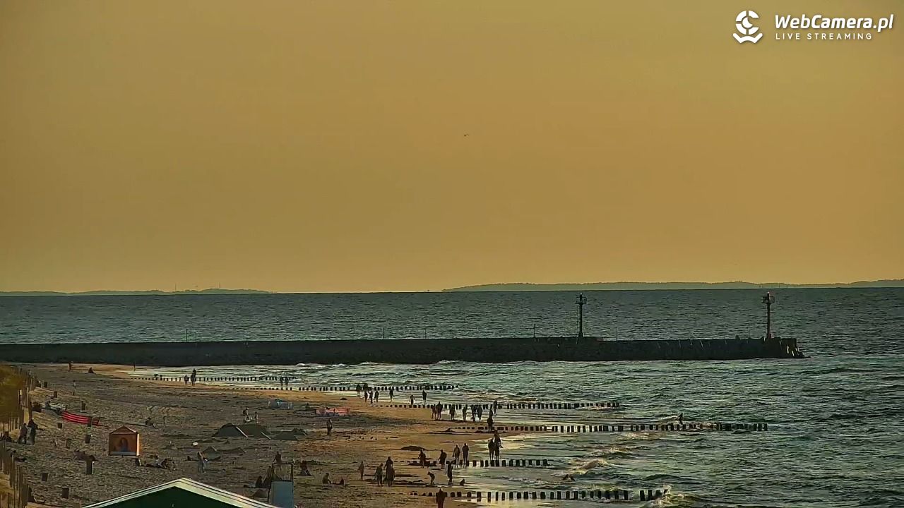 DZIWNÓW  - widok na plażę - 24 lipiec 2026, 19:57