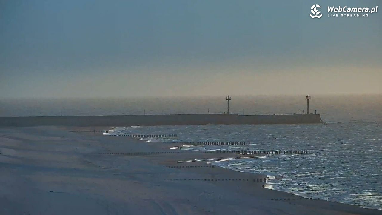 DZIWNÓW  - widok na plażę - 16 kwiecień 2026, 19:29